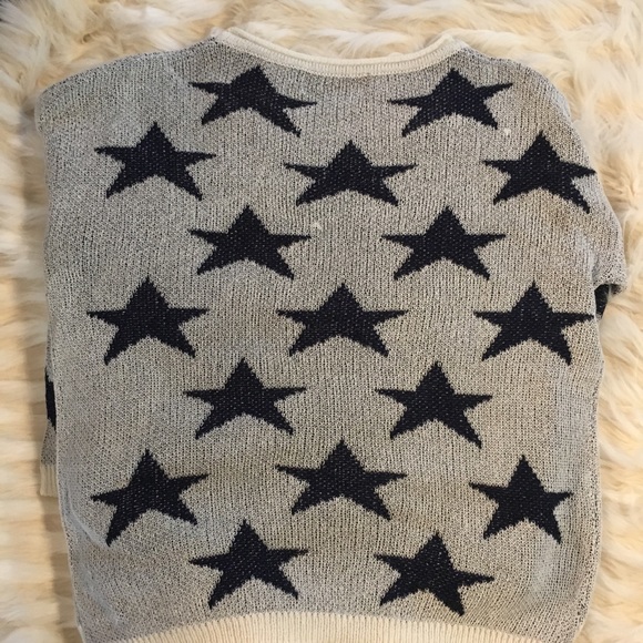Long Sleeve Star Print Top - Picture 2 of 2